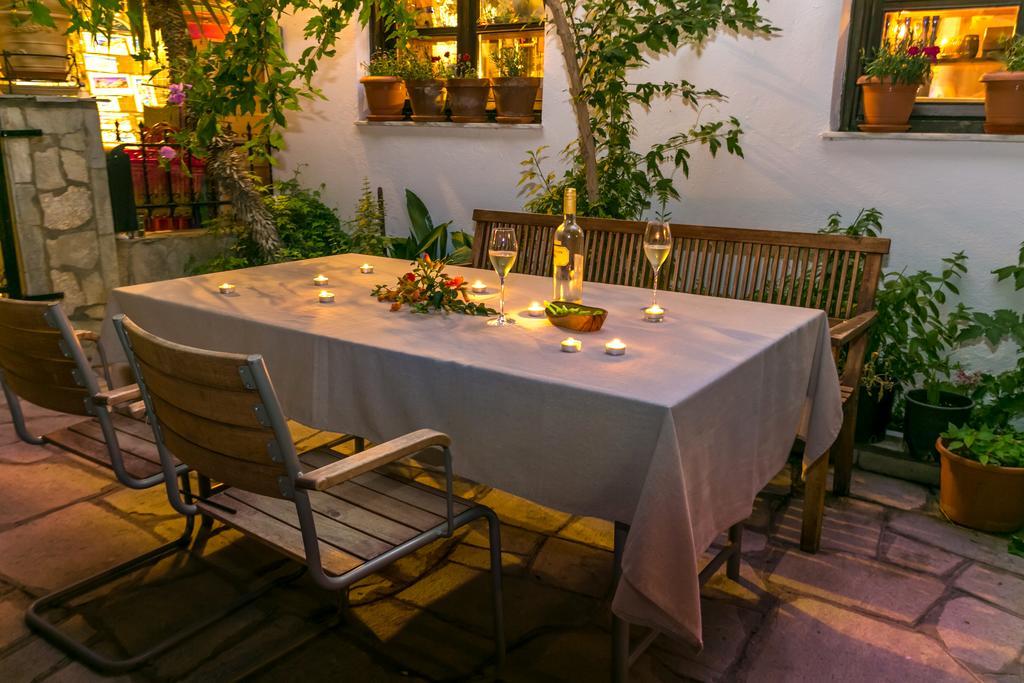 Pension Aldebaran Hotel Potos Exterior photo