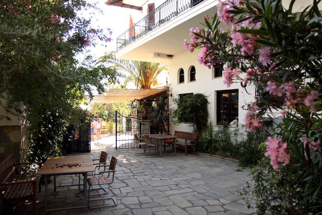 Pension Aldebaran Hotel Potos Exterior photo