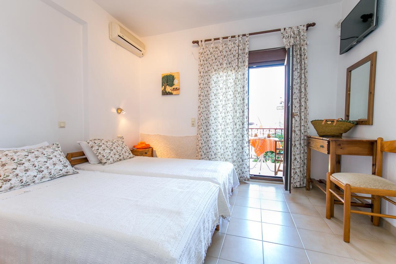 Pension Aldebaran Hotel Potos Exterior photo